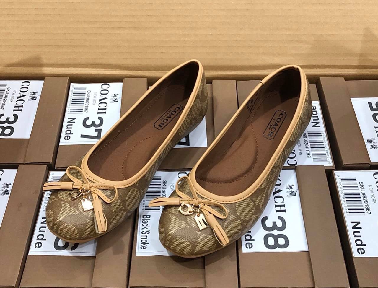 Giày Búp Bê Coach