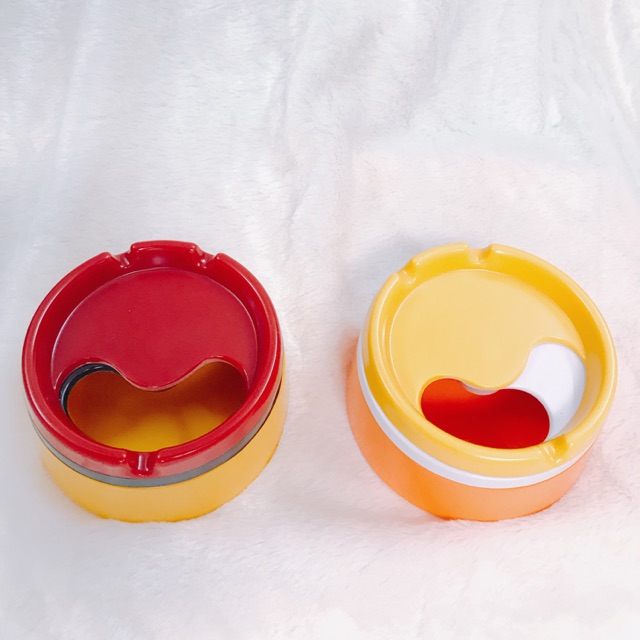 Gạt Tàn Thuốc Melamine Nắp Xoay