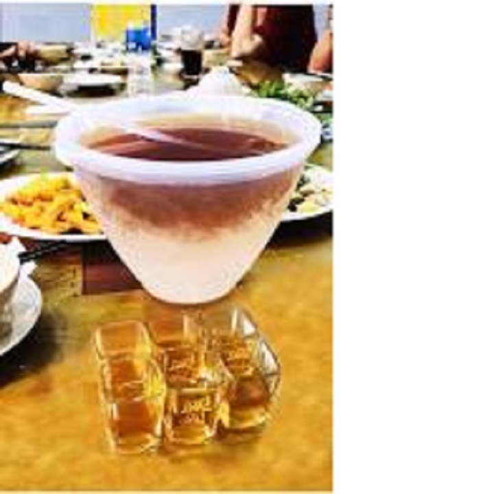 Bát ướp lạnh ruou kèm gáo múc