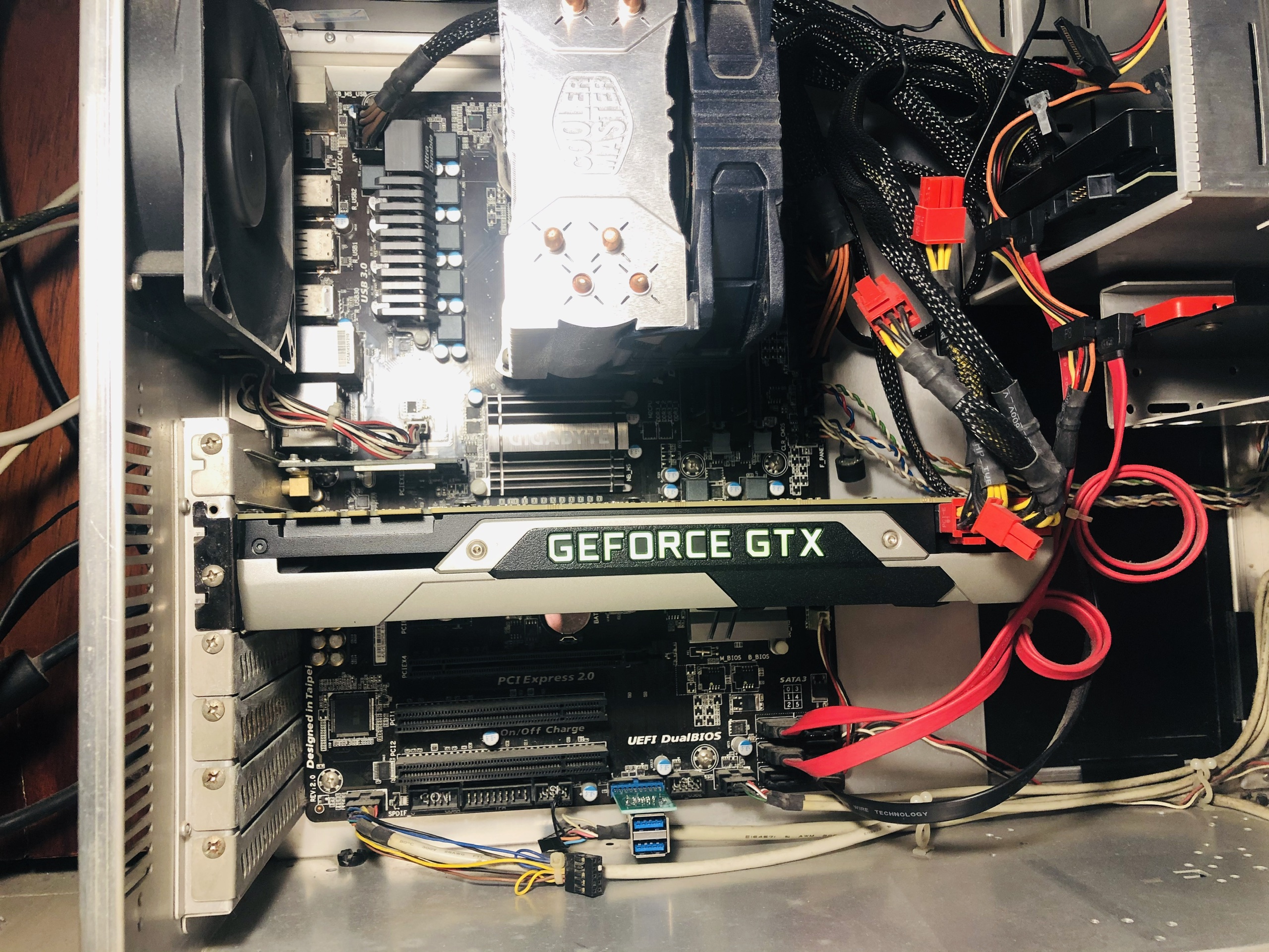 Gigabyte 970a-d3p + amd fx-8320 black edition 8 cores 3.5 ghz mainboard pc máy tính chơi game