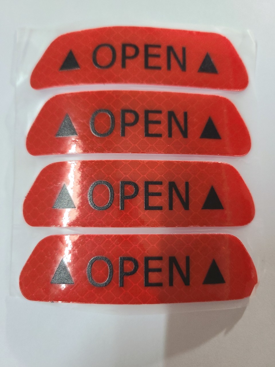 Set 04 Miếng Decal OPEN phản quang cảnh báo cửa đang mở cho Ô tô