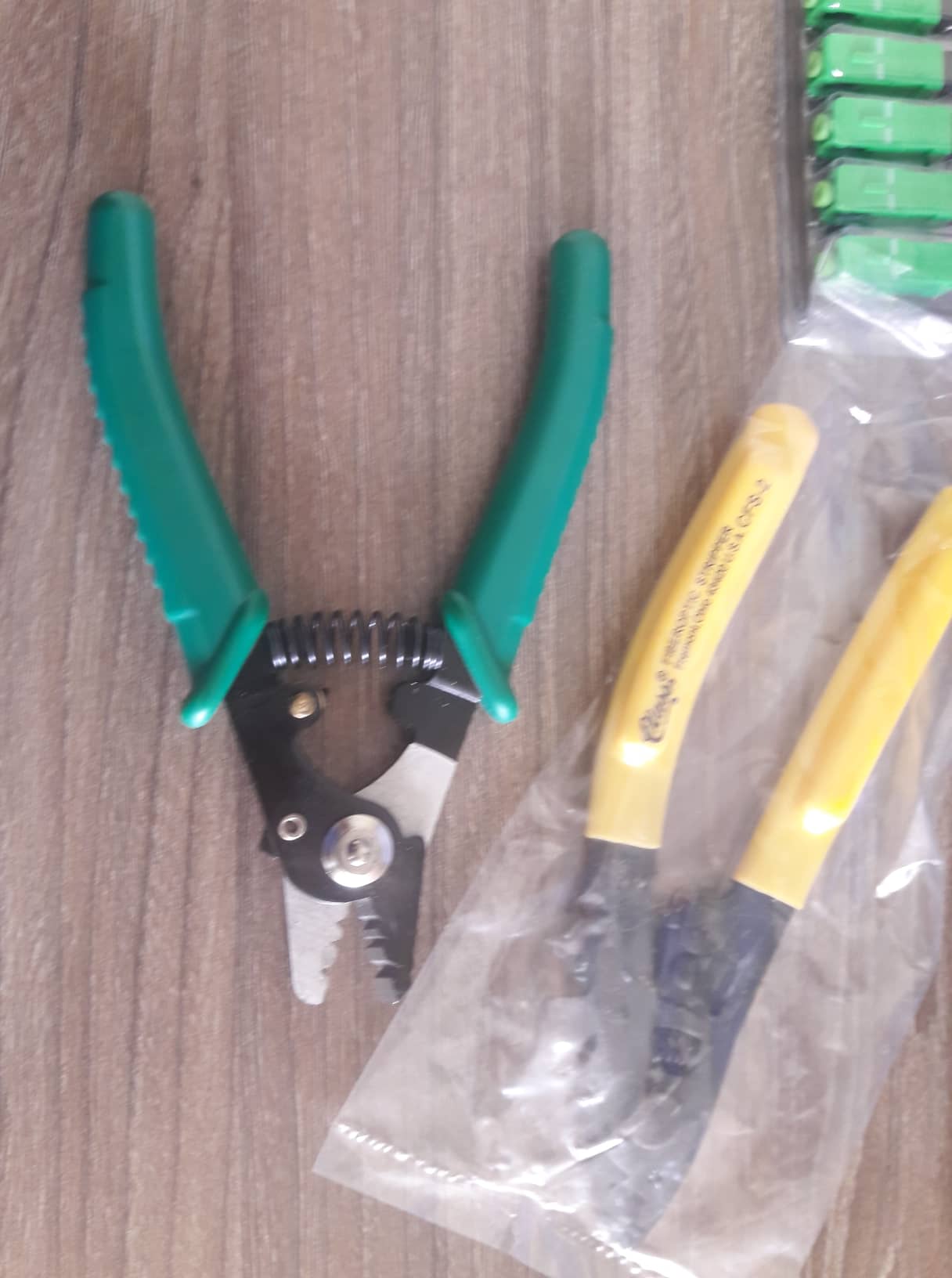 Kìm tuốt sợi cáp quang 2 - 3 lỗ ftth