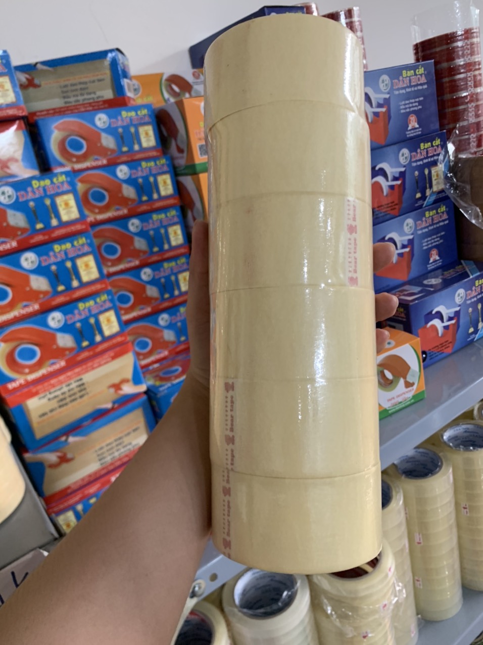 1 cuộn băng keo giấy khổ 48mm x 14m