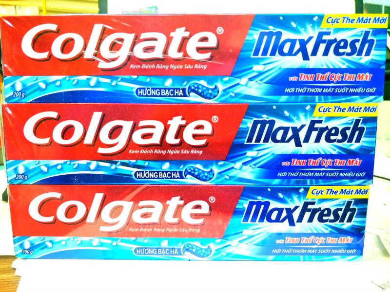 Ba kem  đánh răng Colgate Maxfresh hộp 180g