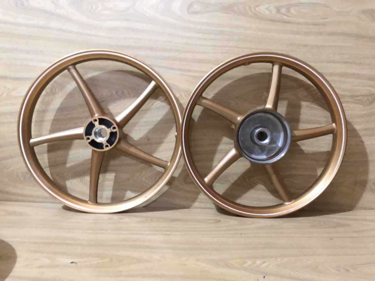 MÂM-VÀNH ĐÚC 5 CÂY 1 ĐĨA GẮN YA SI, JU, EX 135 ...