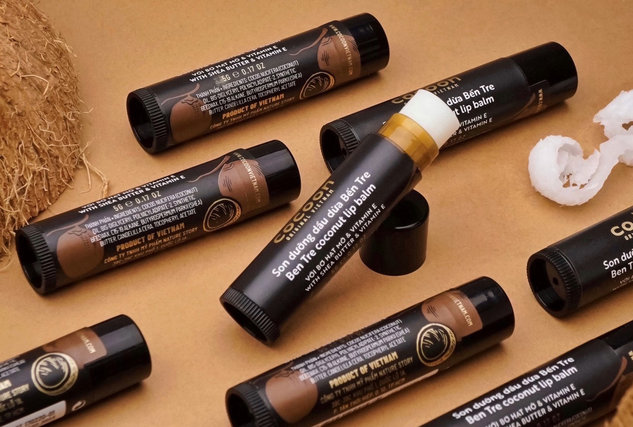 [HCM]Son Dưỡng Môi Cocoon Chiết Xuất Từ Dừa [ 1 chiếc ]