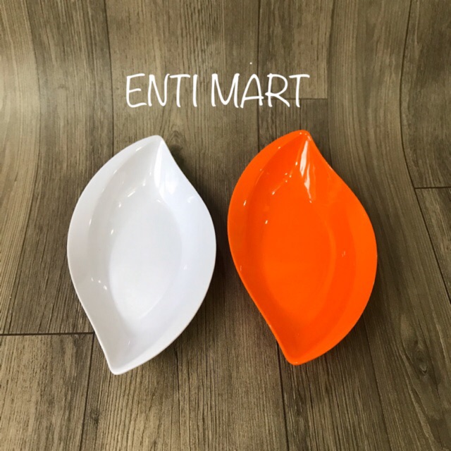 Dĩa chiếc lá melamin đủ màu dày dặn, chất lượng đảm bảo an toàn đến sức khỏe người sử dụng, cam kết hàng đúng mô tả