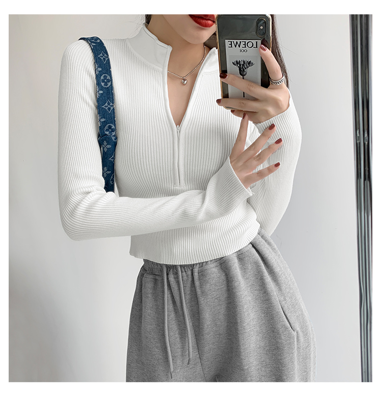 Áo croptop nữ dài tay màu trắng cổ kéo khóa áo len tăm i'm basic co giãn mềm mịn cá tính adt01