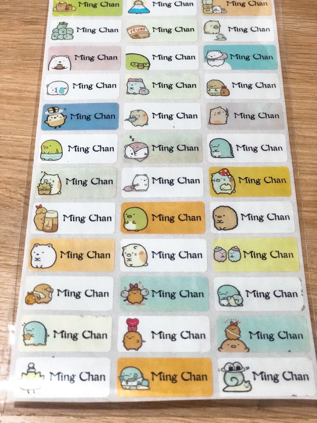 [HCM]Sticker Cute Dán Tên Riêng - Sumikko Gurashi dễ thương (1 tấm 36 tem 3.0x1.3cm)  (Chat gửi TÊN CẦN IN cho shop nha khách iu)