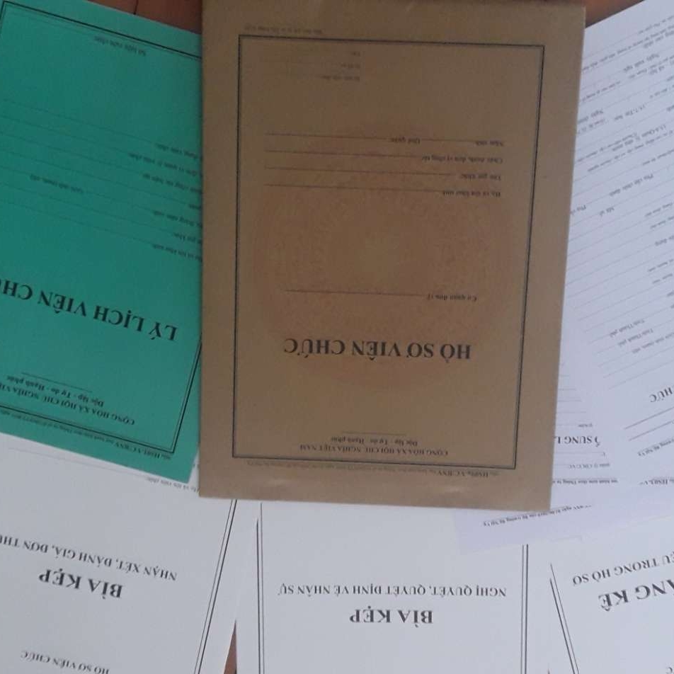 10 Vỏ hồ sơ viên chức / Bìa hồ sơ viên chức giấy dày đẹp in hình trống đồng