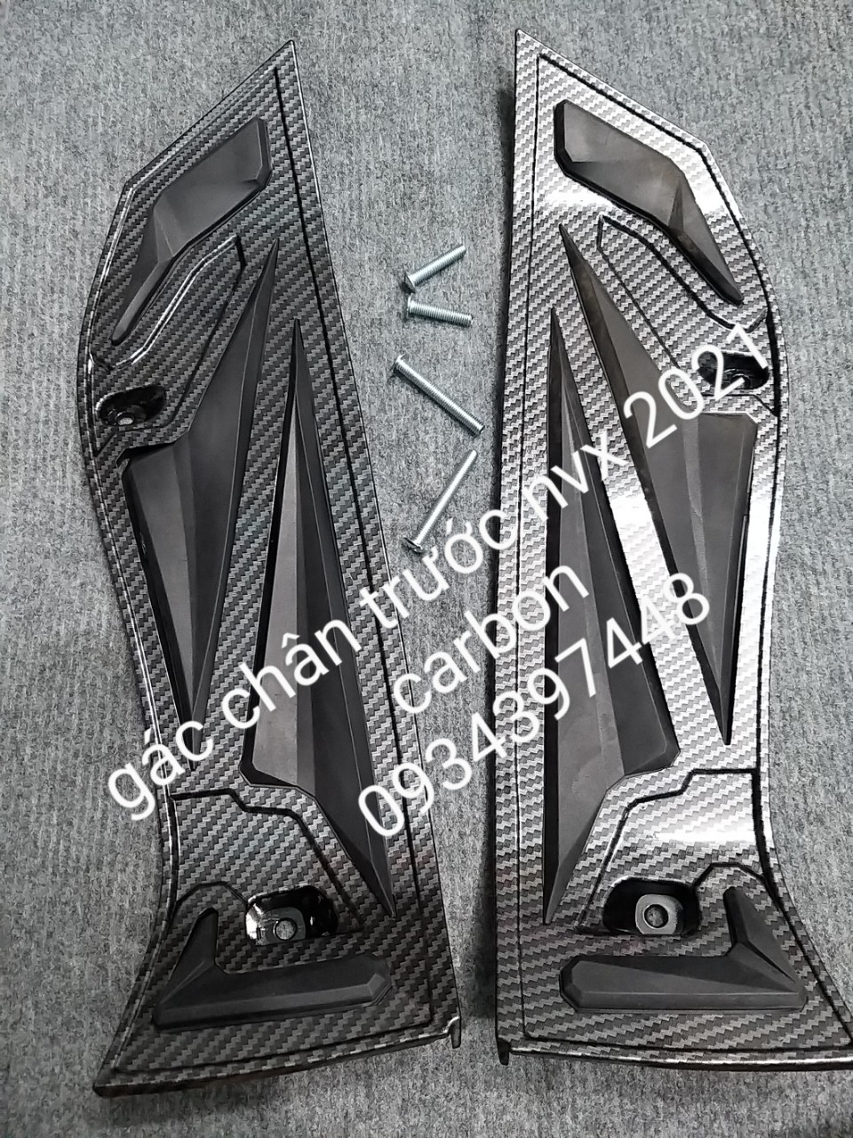 GÁC CHÂN TRƯỚC CARBON XE NVX 21 CAO CẮP