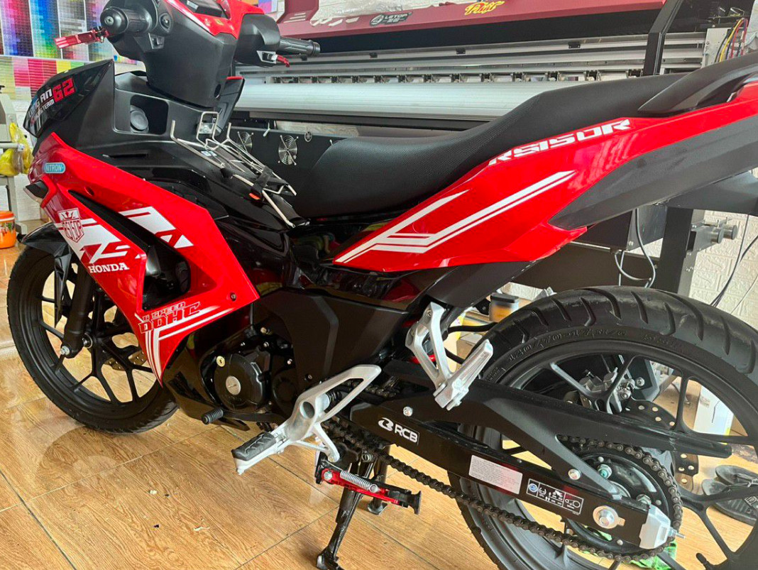 Tem rời winner x v3 2022 mẫu rs150r màu đỏ trắng