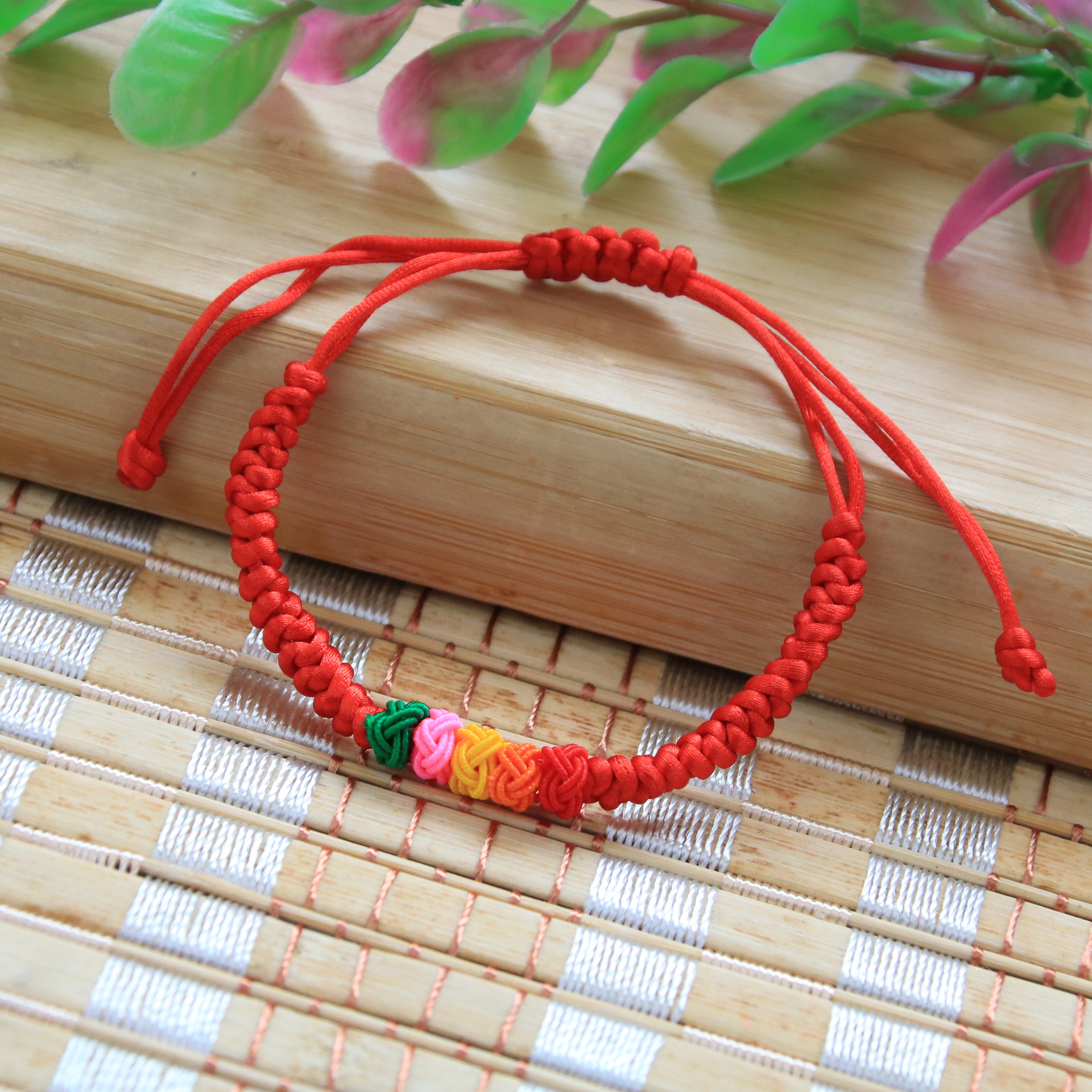 Vòng Tay EBI Chỉ Đỏ May Mắn Dây thắt rút tùy chỉnh độ rộng phù hợp cho nam và nữ