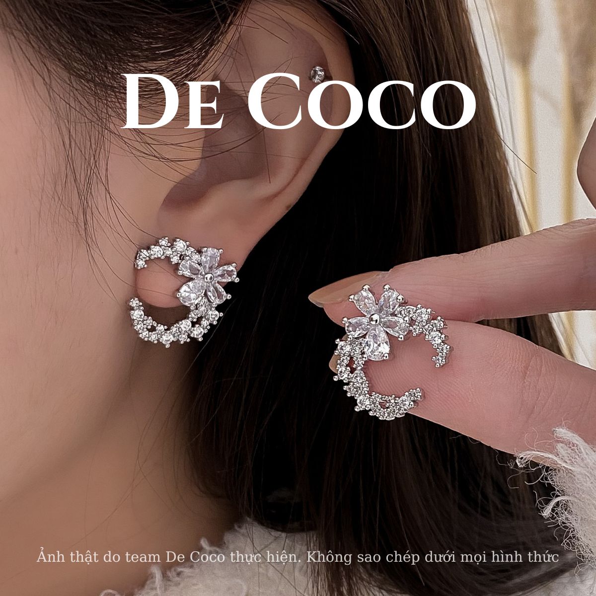 Khuyên tai Janet De Coco