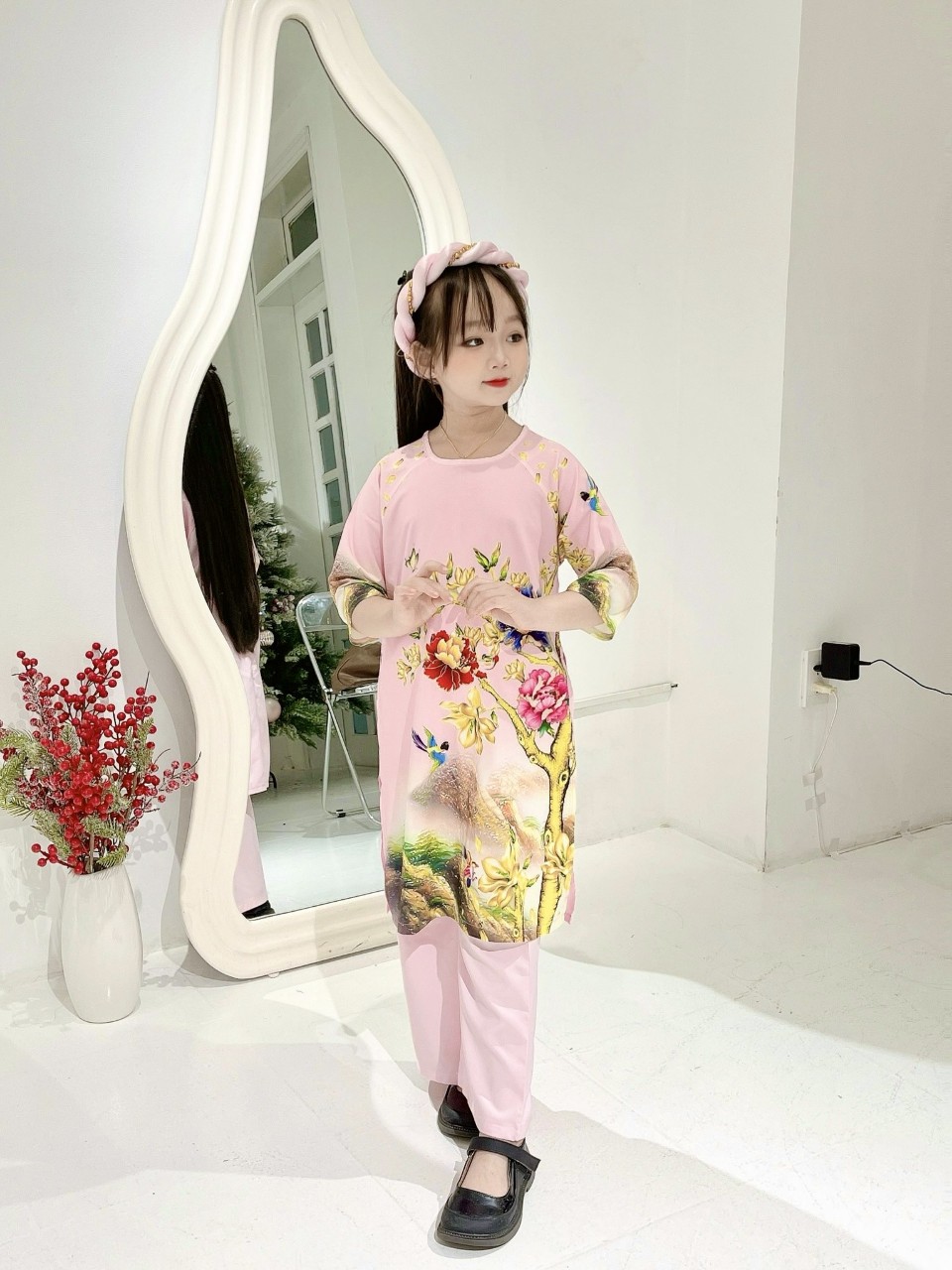 Sét bộ áo dài hoa mọc lan.áo quần.chưa kèm mấn