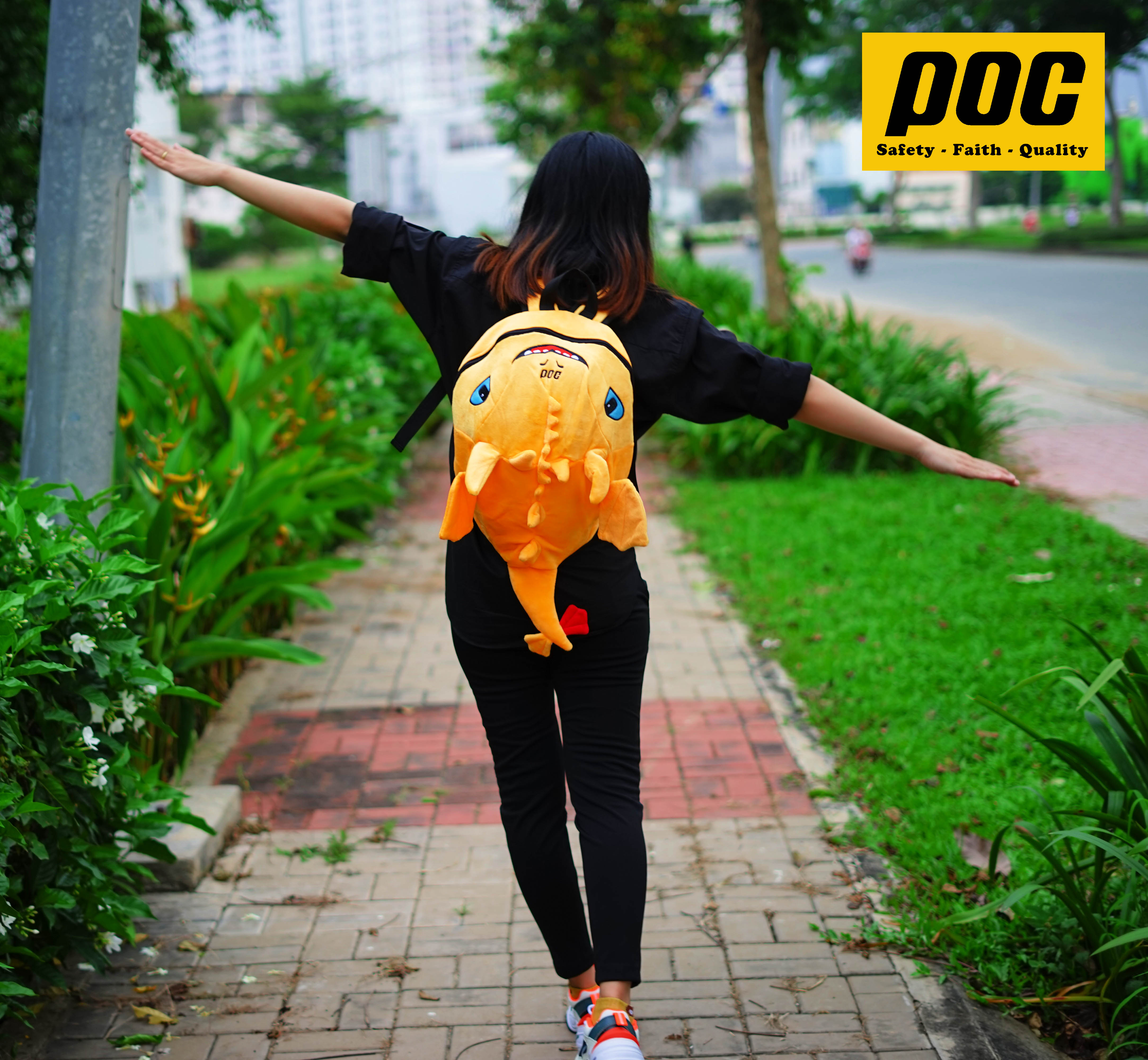 Balo Con Rồng KUTE hơn Khủng long, Đựng được tất cả các dòng Fullface hoặc balo đi học