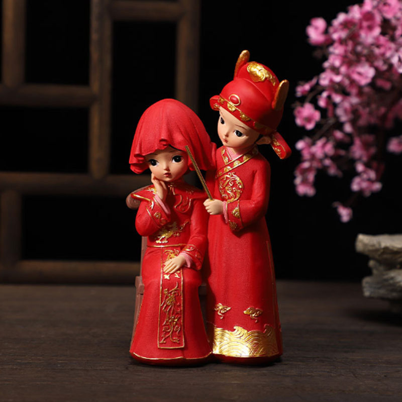 Cặp tân lang - tân nương 18cm mẫu vén rèm e thẹn