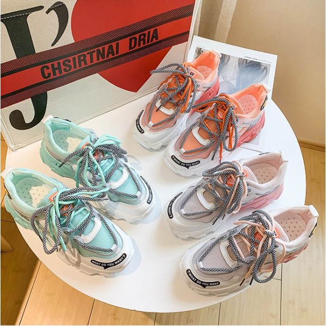 Giày Thế Thao Nữ Màu Cầu Vồng 2 Dây Gradient K06