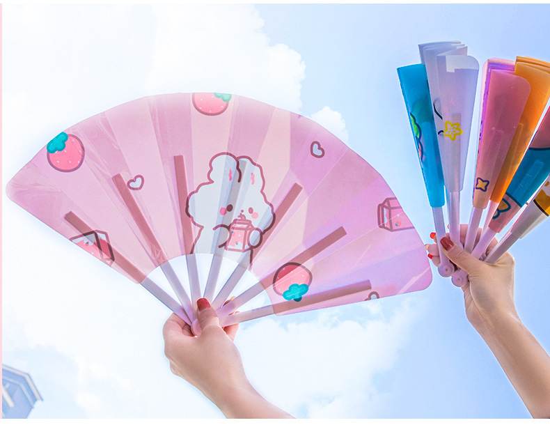 Quạt xếp nhựa cầm tay quạt gấp gọn hình thú hình cô gái cute dễ thương tiện dụng
