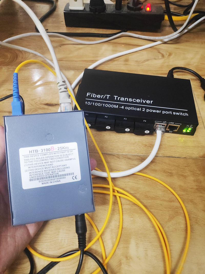 Converter 4 Quang 2 LAN 100Mbps - Bộ Chuyển Đổi Quang Điện 4 Quang 2 LAN 100Mbps Chuẩn A