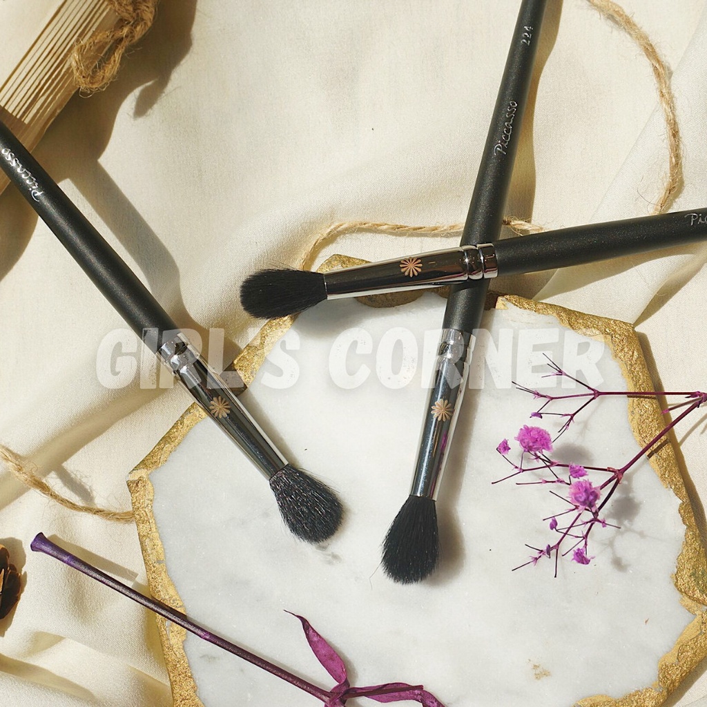 Cọ tạo hốc mắt - blending piccasso 224 brush