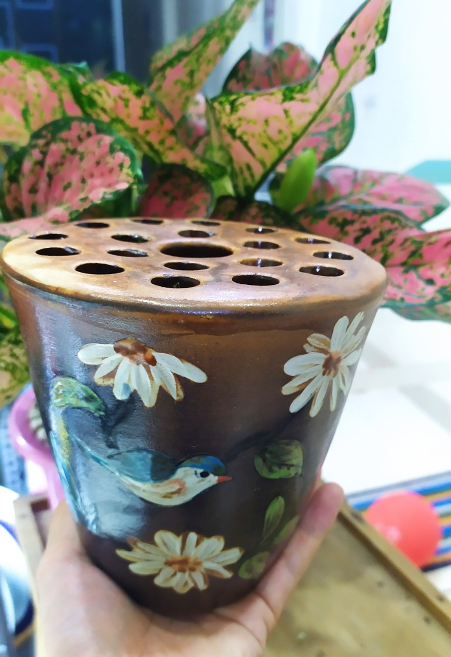 Bình cắm hoa gốm đài sen to vẽ hoa cao 14.5cm dễ cắm hoa gốm sứ Bát Tràng - Gốm Nhà Cốm