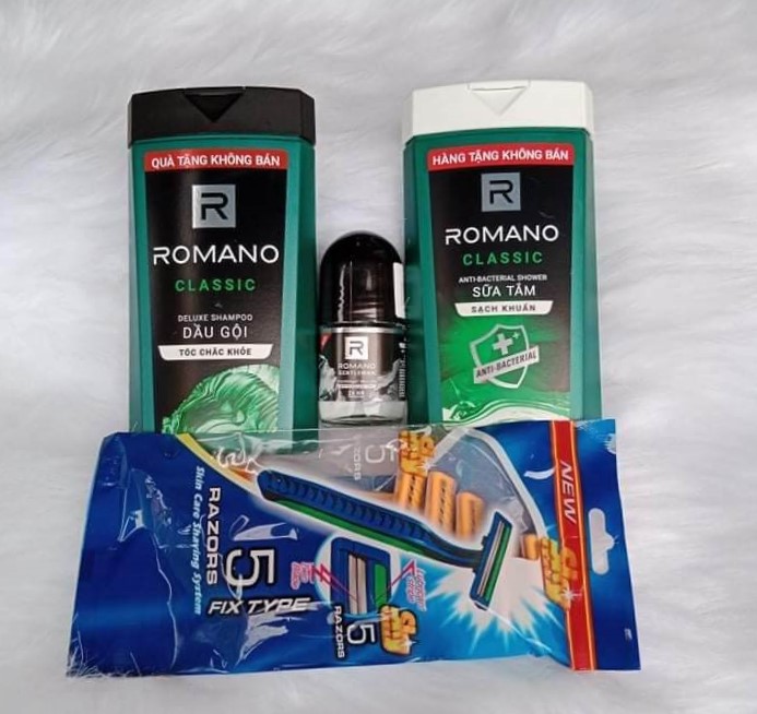 Combo trọn bộ romano (dầu gội 150g + sữa tắm 150g + lăn khử mùi 25ml tặng 1 sét 5 dao cạo râu