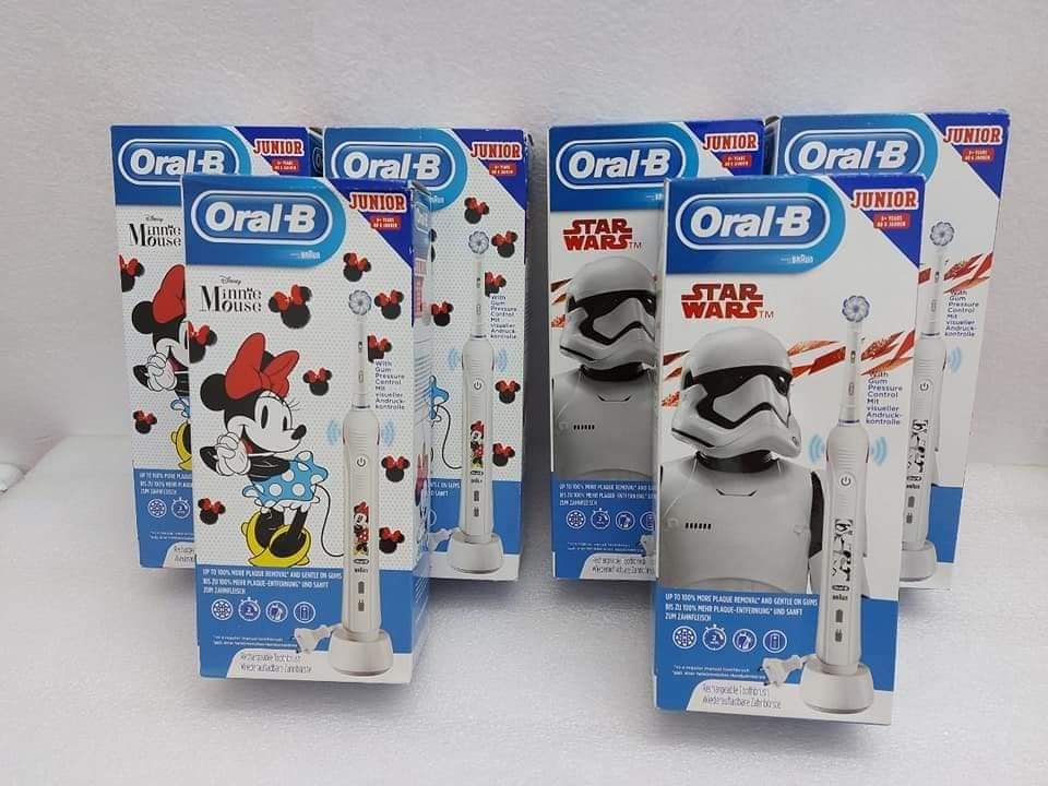 Bill Pháp - Bàn chải điện Oral-B Junior