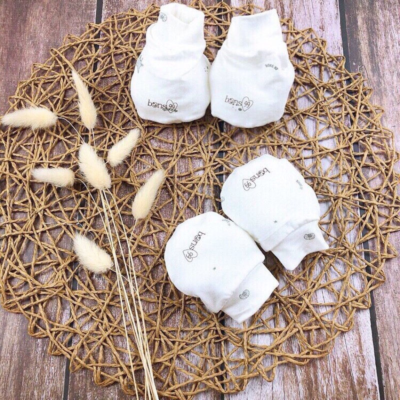 Set Bao Chân, Bao Tay Sợi Tre Hãng Bon99 Cho Các Bé Yêu.