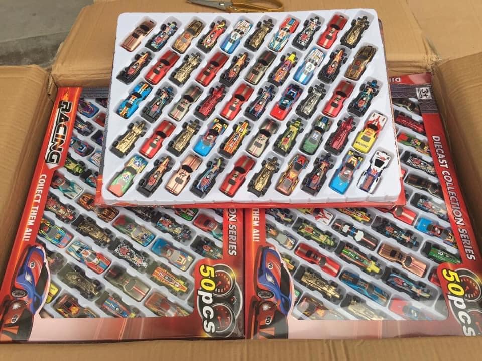 BỘ ĐỒ CHƠI 50 CHIẾC Ô TÔ SẮT Bộ đồ chơi 50 chiếc ô tô mô hình bằng SẮT CHO BÉ (Siêu bền, nhiều màu sắc) Không có đánh giá-Vỉ 50 xe ô tô đồ chơi-Bộ 50 ô tô sắt cho bé-Bộ đồ chơi 50 chiếc xe ô tô đua-Hộp đồ chơi các loại xe