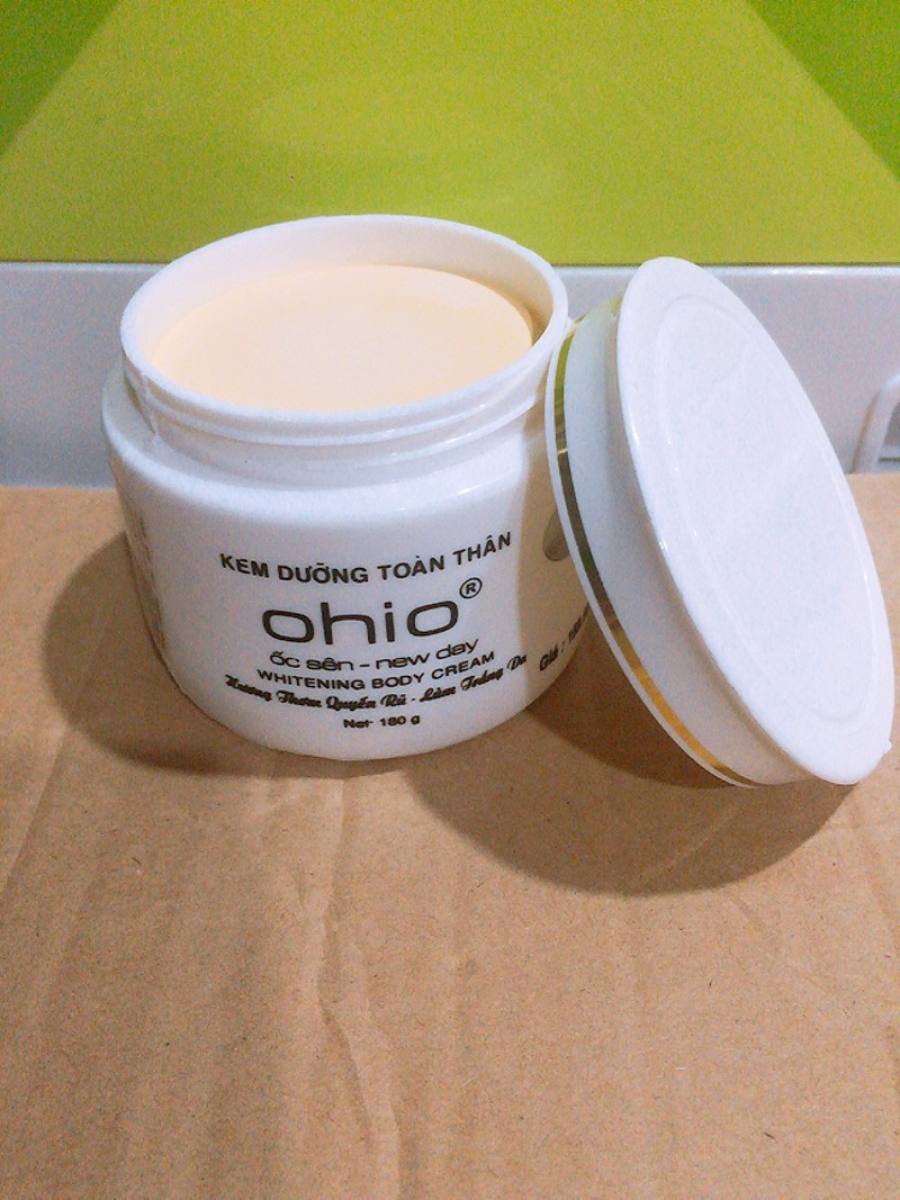 Kem dưỡng trắng body ohio ốc sên 180g