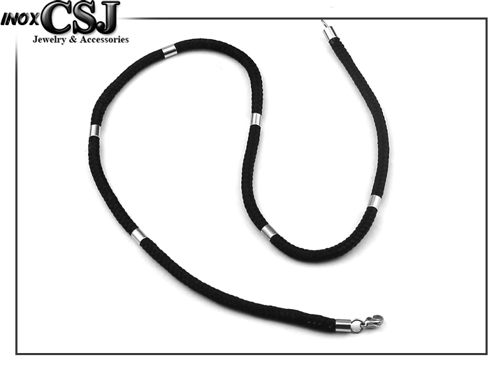 DÂY CHUYỀN NAM MÀU ĐEN BỌC KHOEN INOX CÁCH ĐIỆU DN098