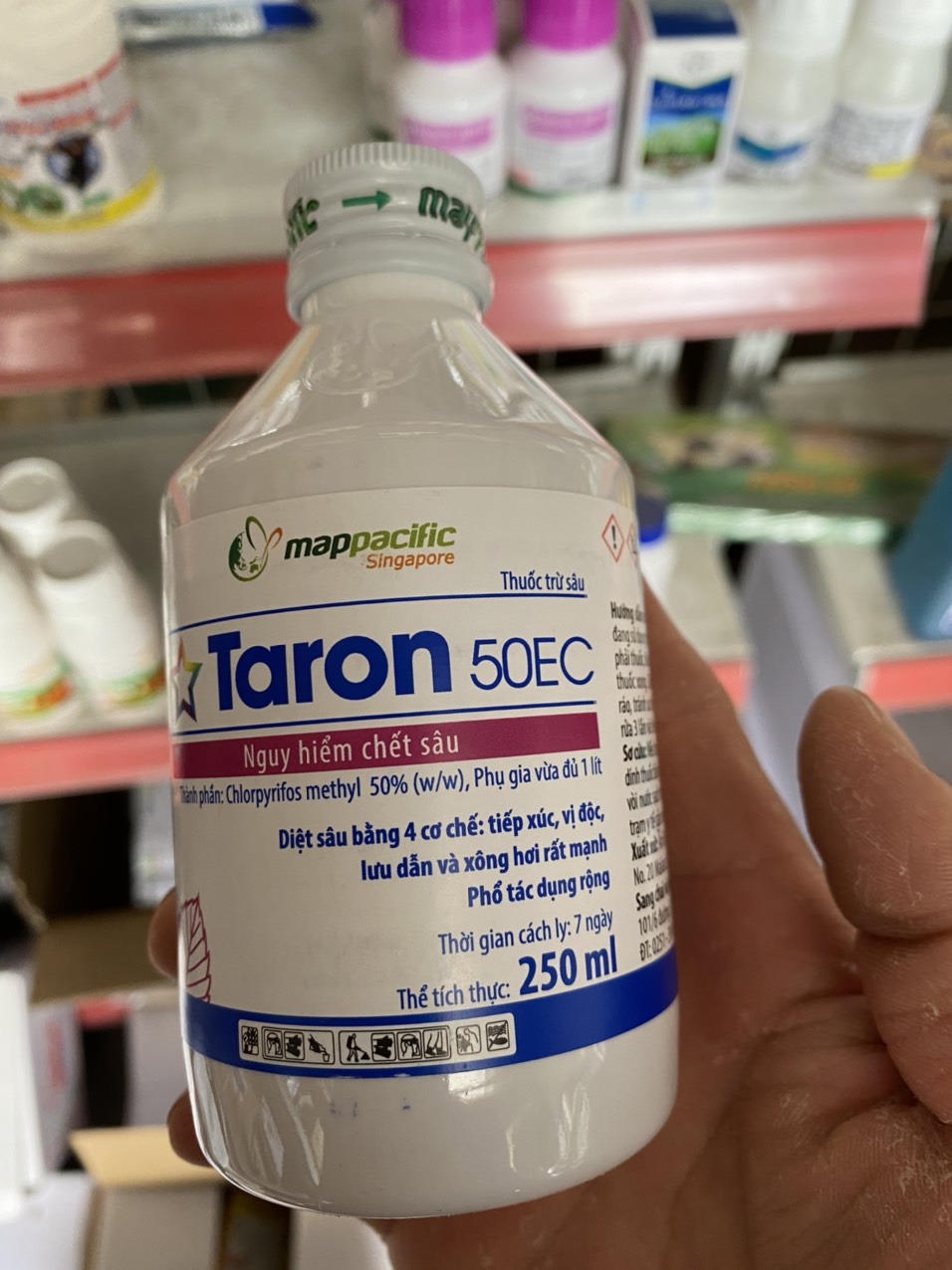Taron 50EC chai 250ml Thuốc trừ rệp sáp bọ trĩ sâu xanh da láng sâu đục ngọn bọ xít