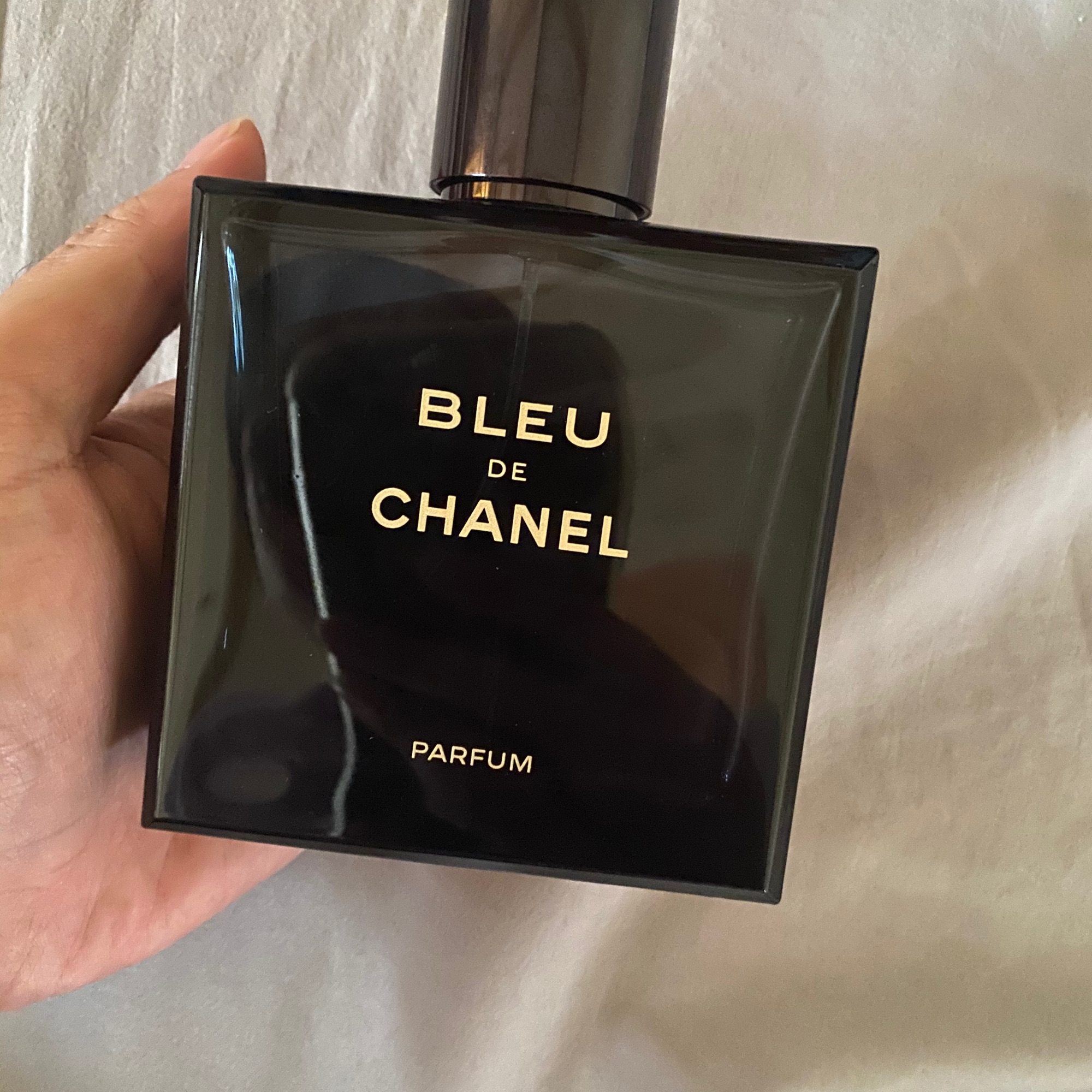 Phân biệt nước hoa Bleu De Chanel thật giả #11 Phân biệt nước hoa Bleu De Chanel thật giả