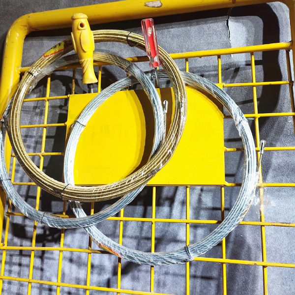 Dây mồi luồn ống ghen điện ,dụng cụ hỗ trợ thợ điện,chất liệu cáp có đầu dẫn hướng cáp lụa.Hàng kim khí nội địa trung