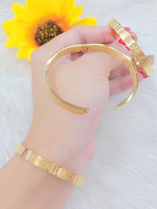 Giá Sỉ 5 Vòng bát nhã tâm kinh màu vàng Đeo không đen(liên hệ shop lấy size nhé)