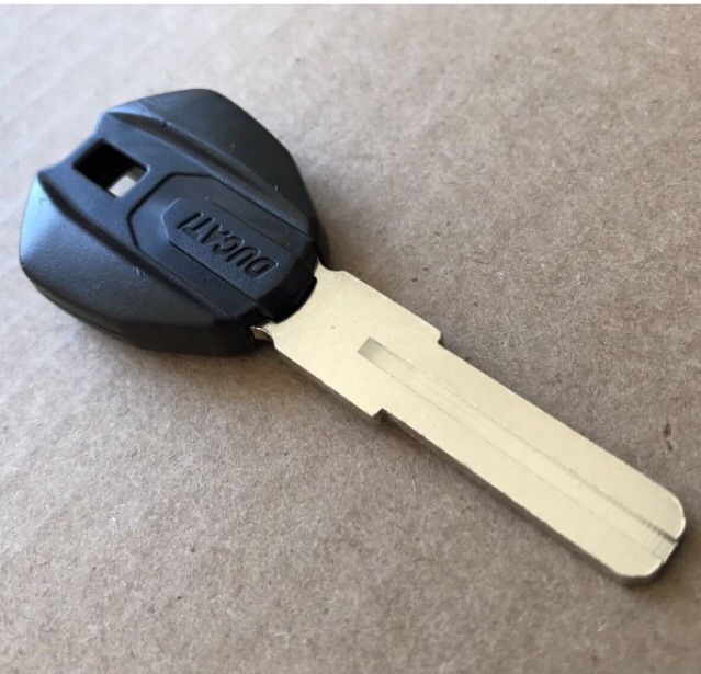 Phôi chìa khoá xe mô tô ducati monster 659 696 795 796 1100
