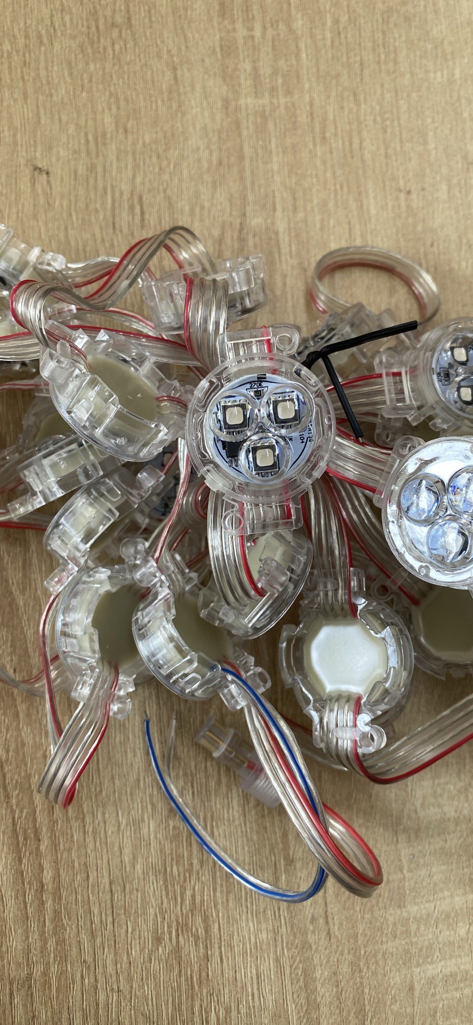 Led f30 full color iq led màu sắc thay đổi nổi bật