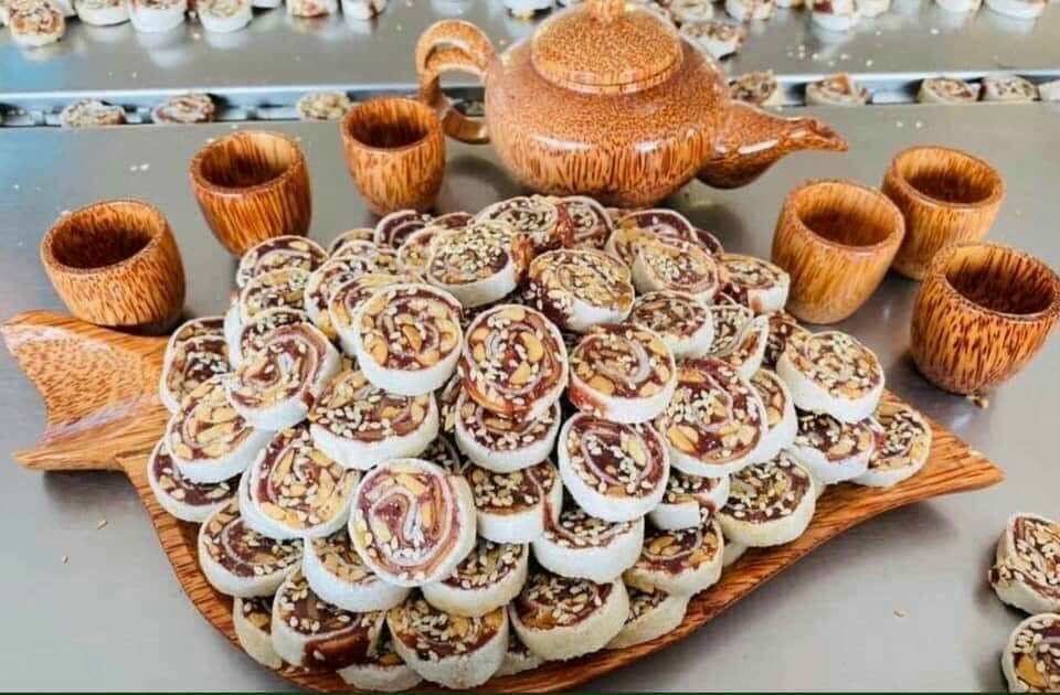 500g kẹo chuối cuộn bến tre --date mới
