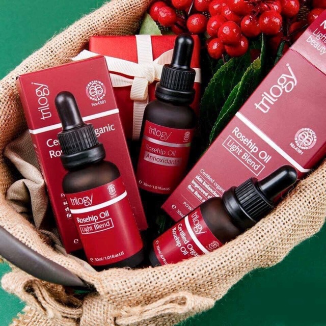 Tinh Dầu Nụ Tầm Xuân Trilogy Rosehip Oil Oil Tầm Xuân