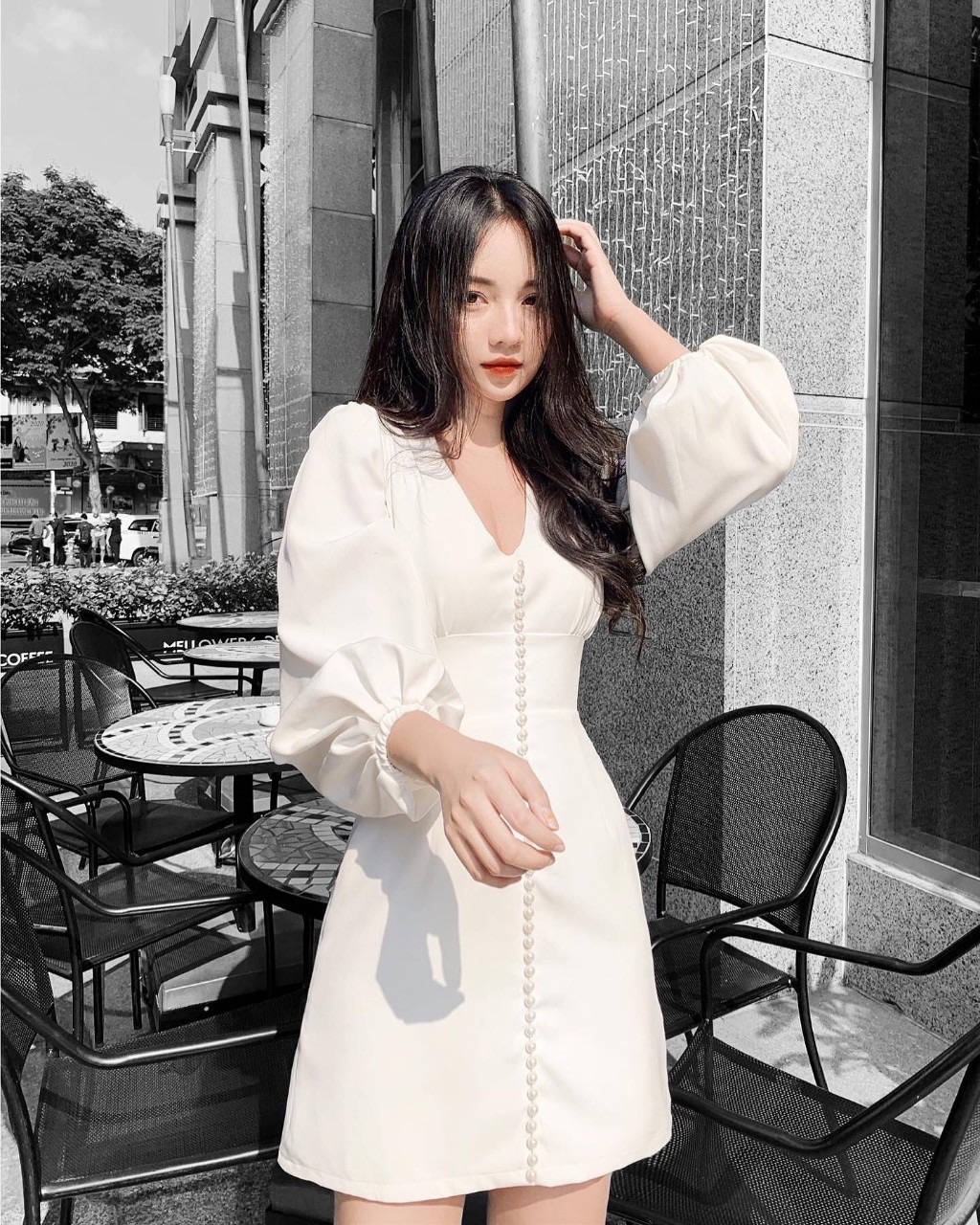 Đầm Trắng Cổ V Đính Chuỗi Sang Trọng/ Đầm Trắng Tay Bồng Hottrend