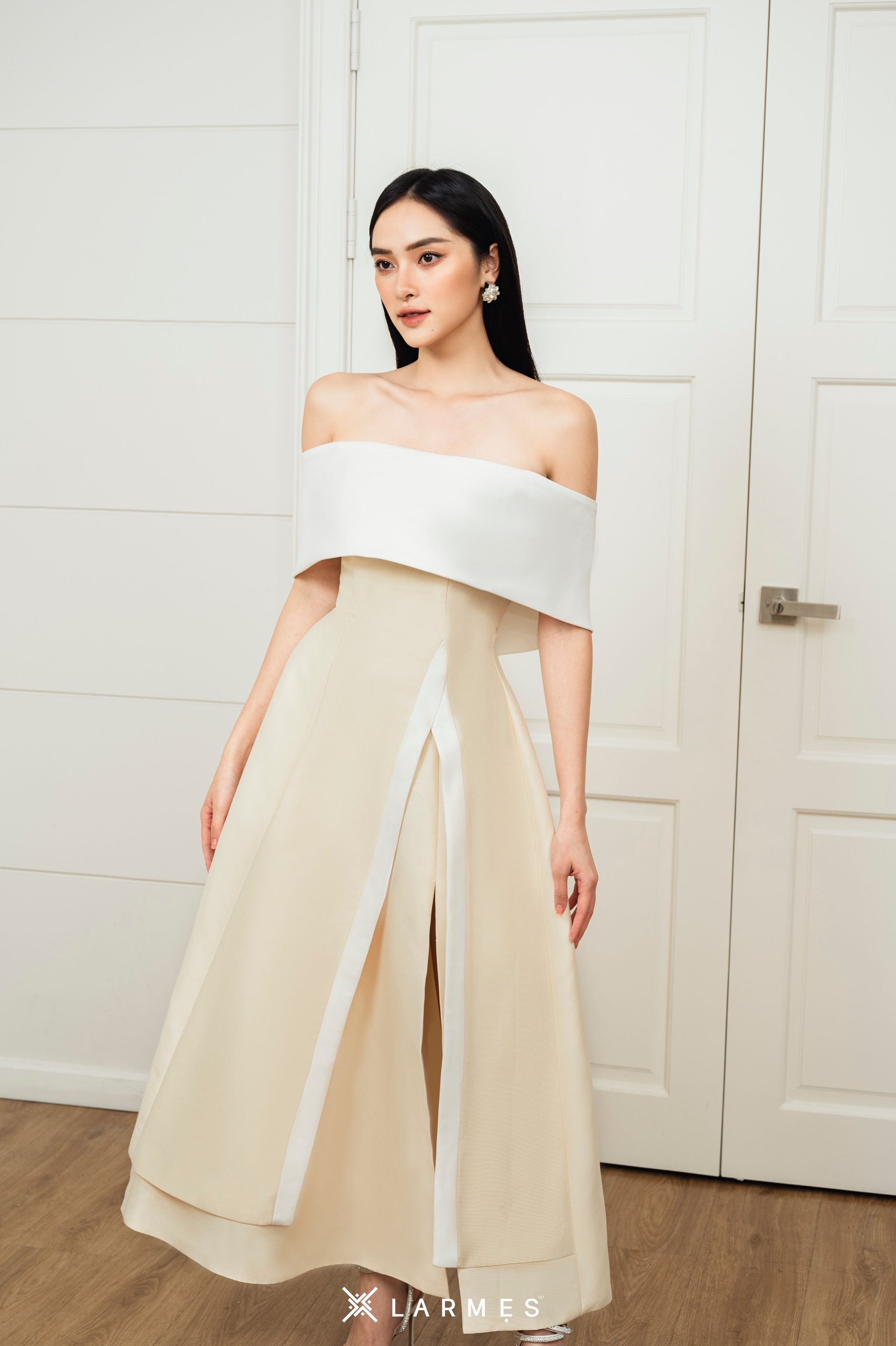 Larmes - dakota side slit dress