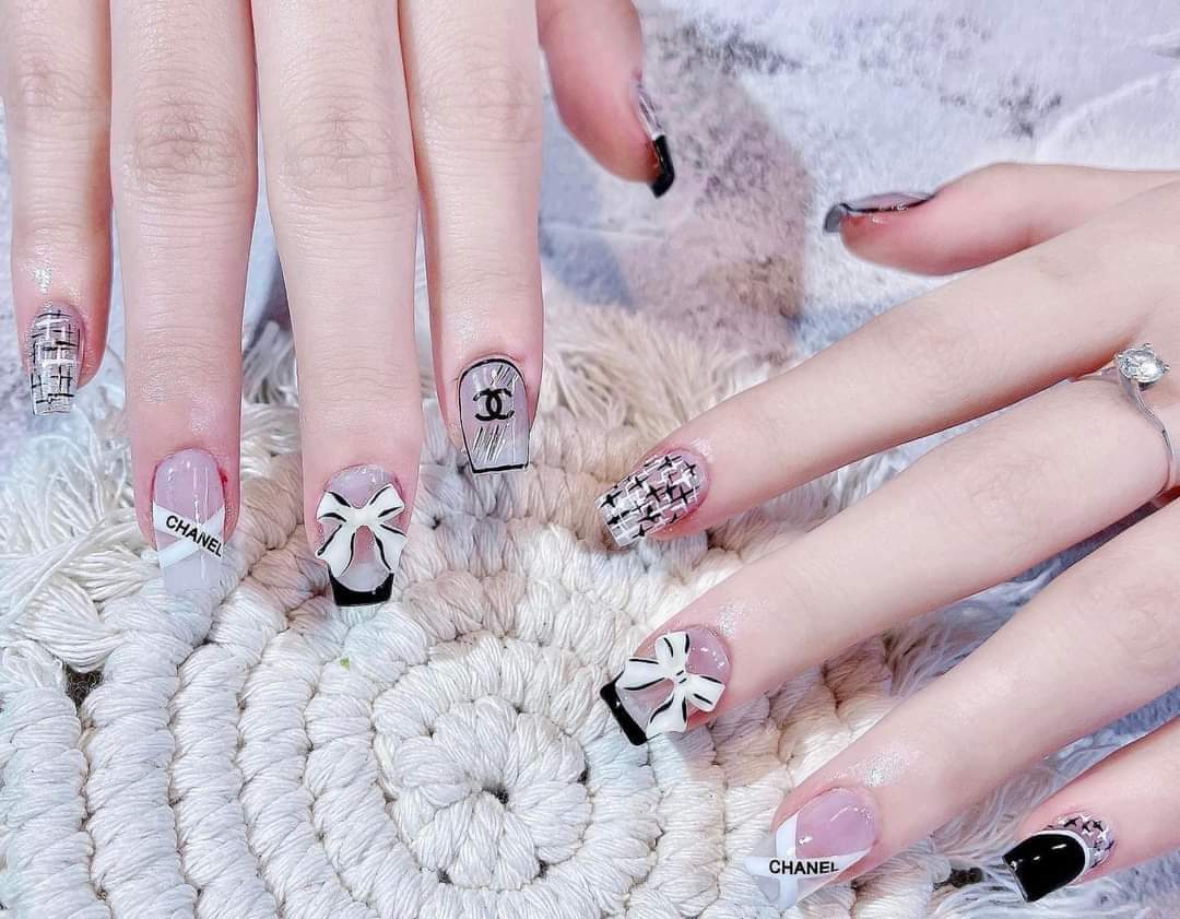 Móng tay giả nailbox cô dâu mua 1 tặng 5