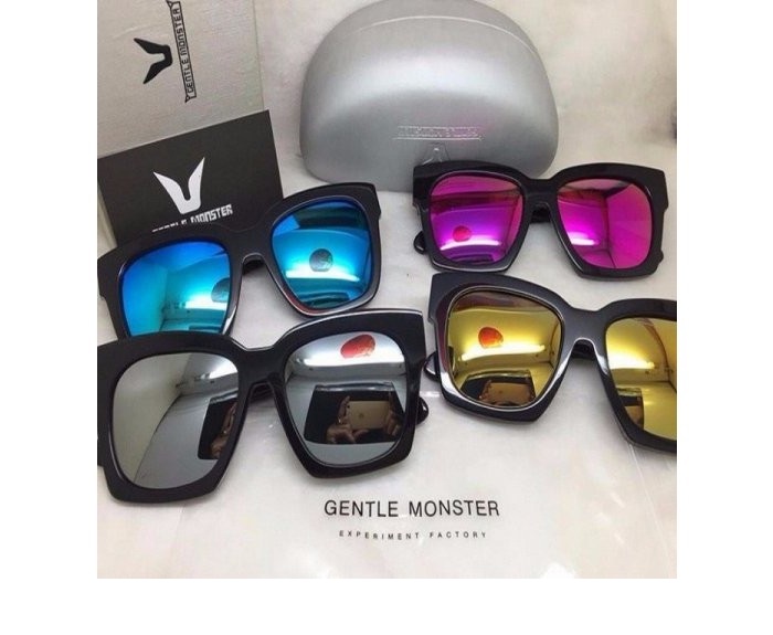 [HCM]MẮT KÍNH CHỮ V TRÁNG GƯƠNG - V