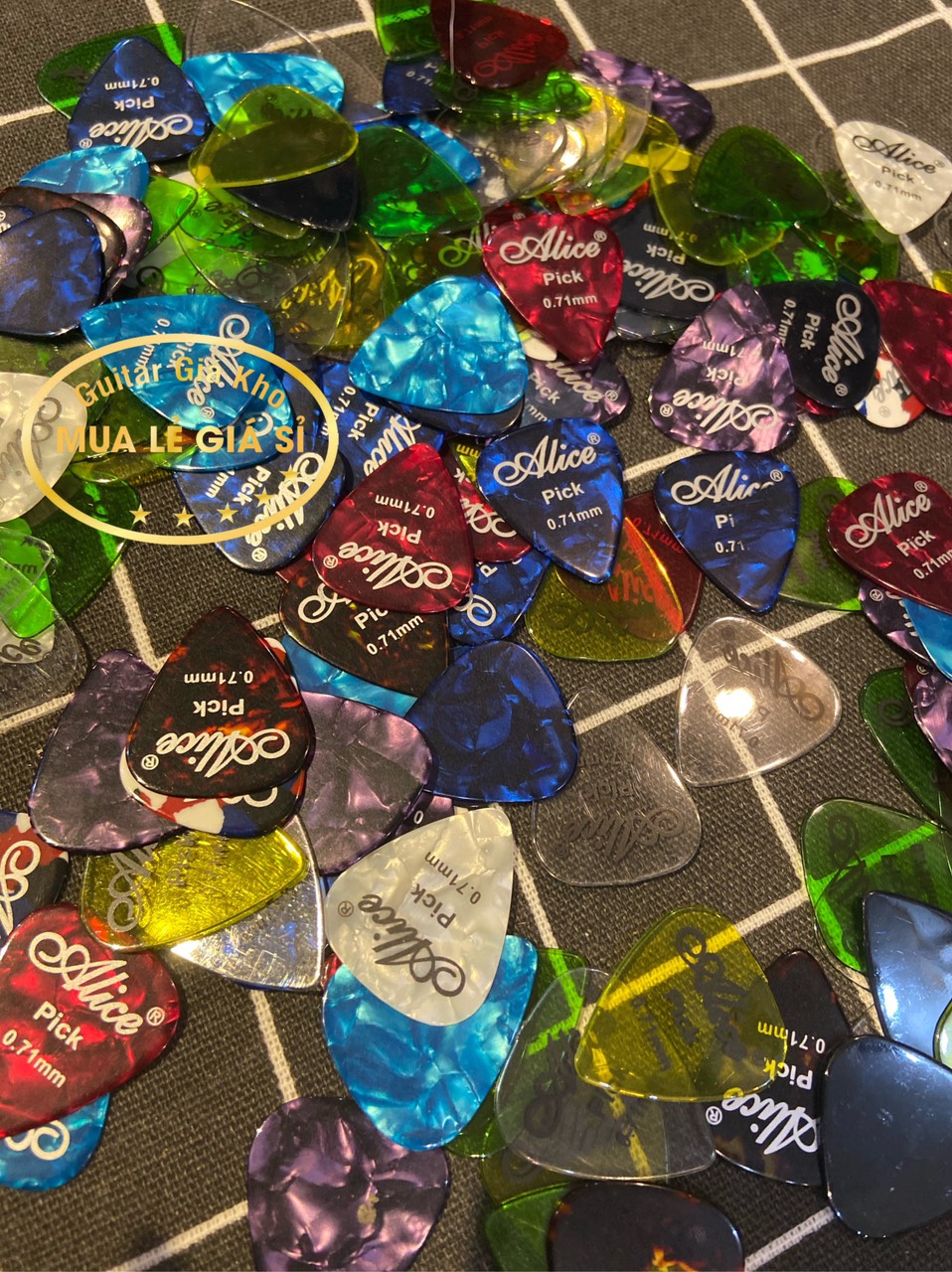 [HCM]Phím gẩy đàn guitar pick gẩy móng gẩy đàn guitar