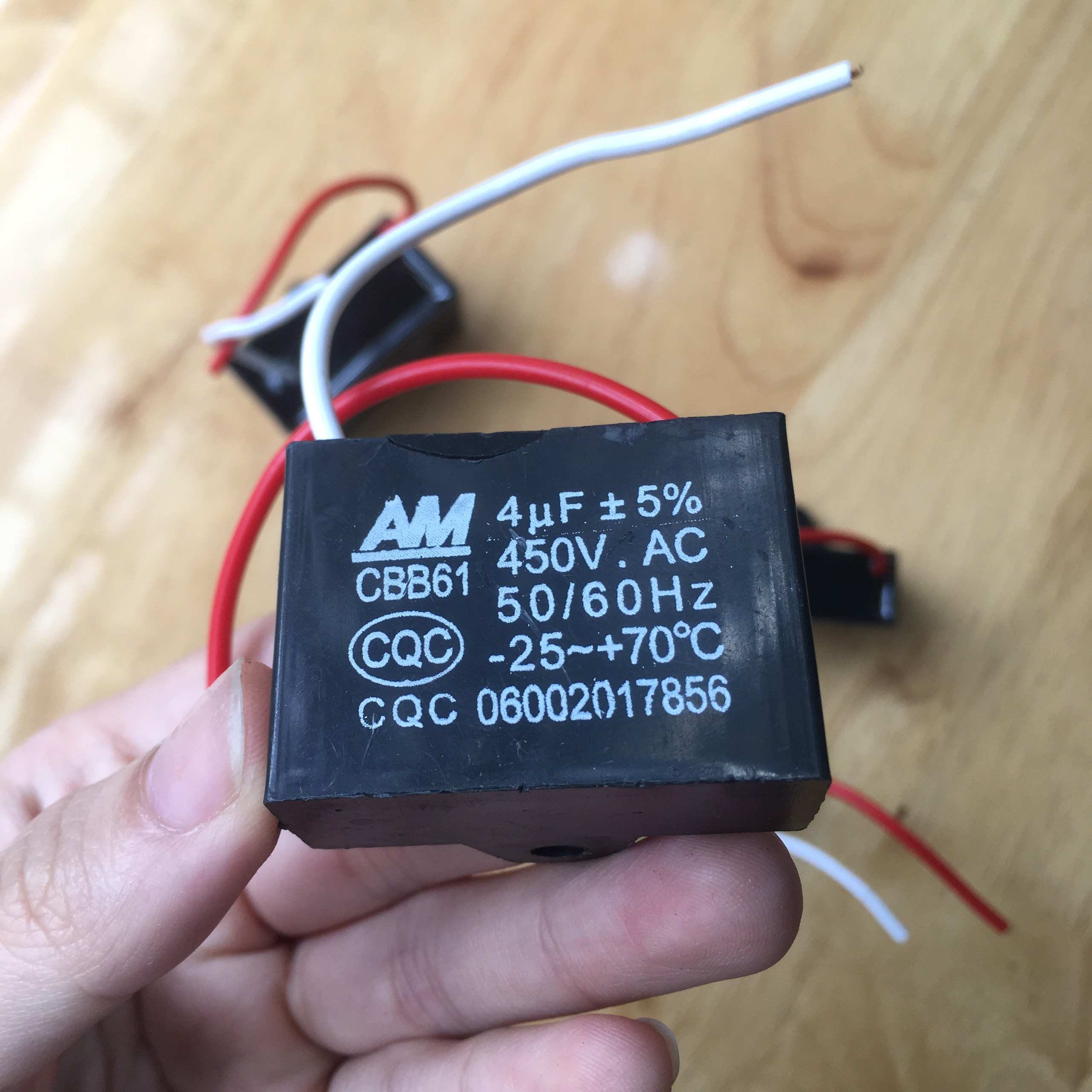 Tụ khởi động, tụ vận hành động cơ - Tụ quạt trần, quạt hộp, quạt treo tường 1.5uf đến 10uf