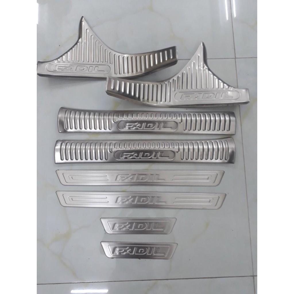 Ốp Bậc Cửa Xe Vinfast Fadil 2018 2019 2020 Mẫu Inox, Giúp Trang Trí Chống Xước Xe Hiệu Quả, Có Sẵn Keo 2 Mặt Siêu Dính, Lắp Đặt Dễ Dàng Tại Nhà
