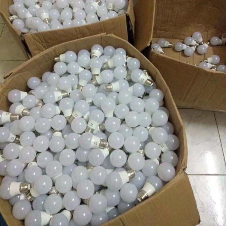 Bóng đèn Led 3W- Bóng đèn 3w ánh sáng trắng, tiết kiệm điện- đuôi bóng e27