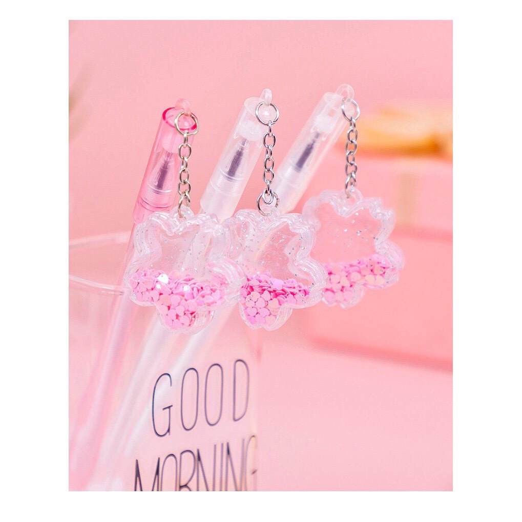 Cây bút nước cute có hình treo tòn ten