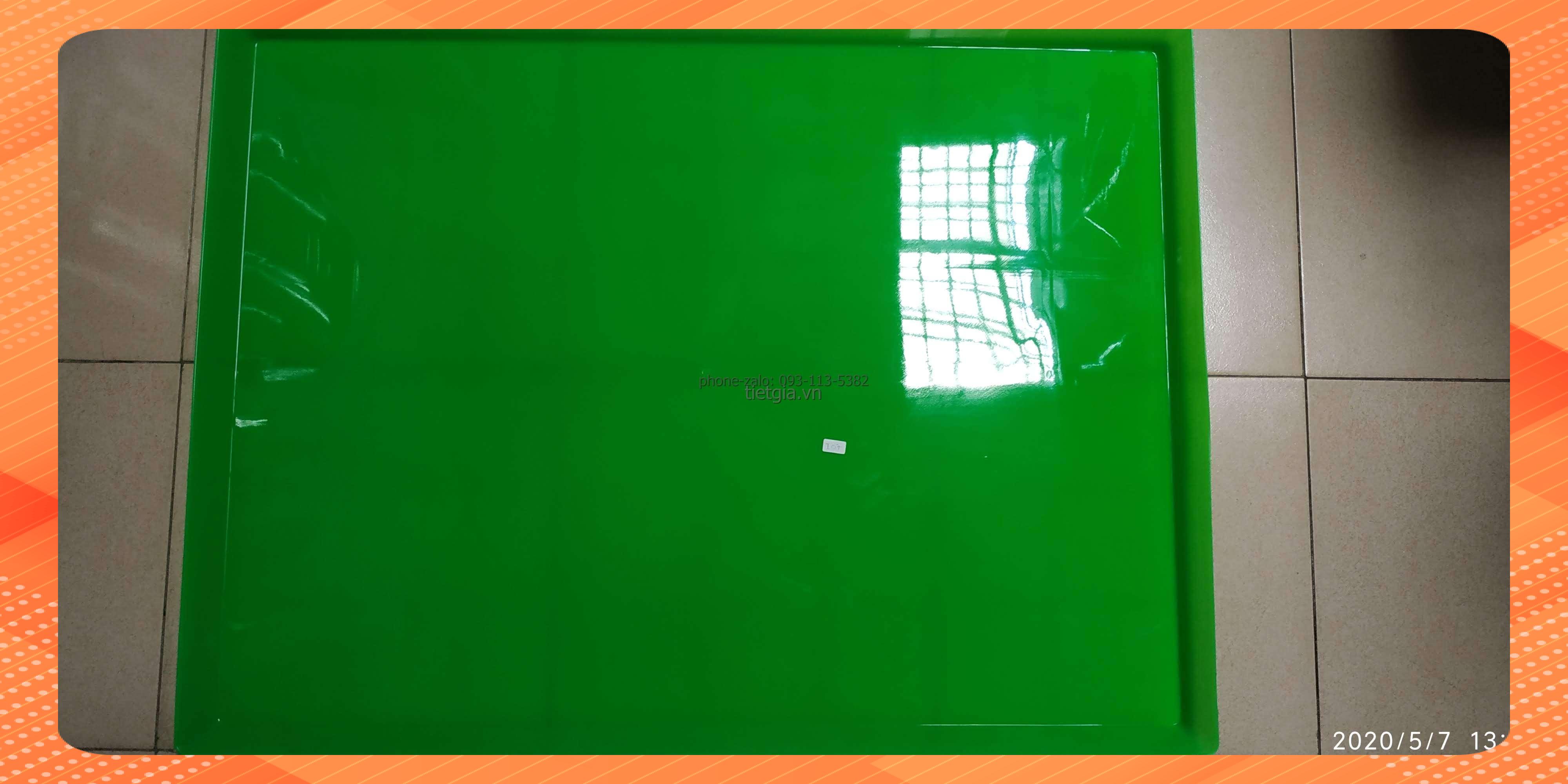 I07 - 10 cái máng nhựa hứng phân chim 60x80